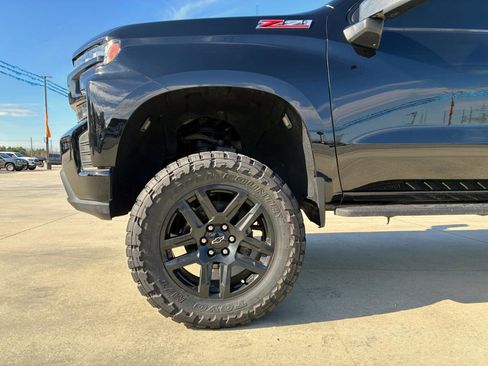 Used 2022 Chevrolet Silverado 1500 LT Trail Boss image 7