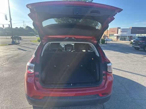Used 2019 Jeep Compass High Altitude AWD/4WD image 10