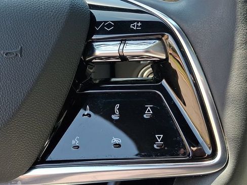 Certified 2023 Cadillac Lyriq 2WD image 18