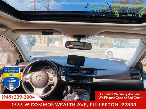 Used 2013 Lexus CT 200h image 30