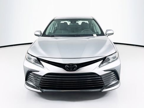 Used 2023 Toyota Camry LE image 2