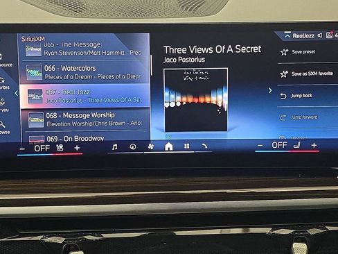 Certified 2025 BMW X5 xDrive40i w/ M Sport Package image 17