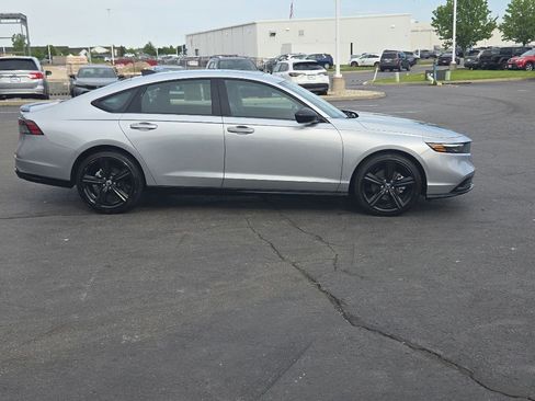 Certified 2025 Honda Accord Sport image 9