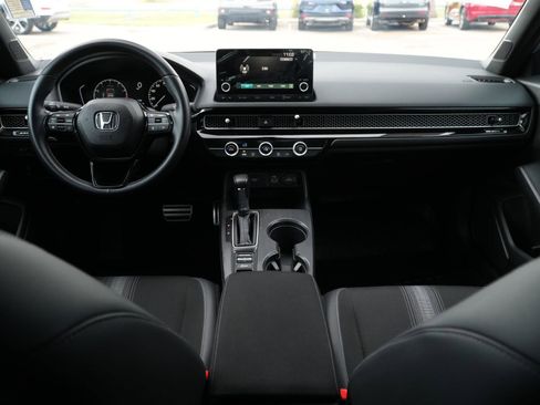 Used 2023 Honda Civic Sport image 19
