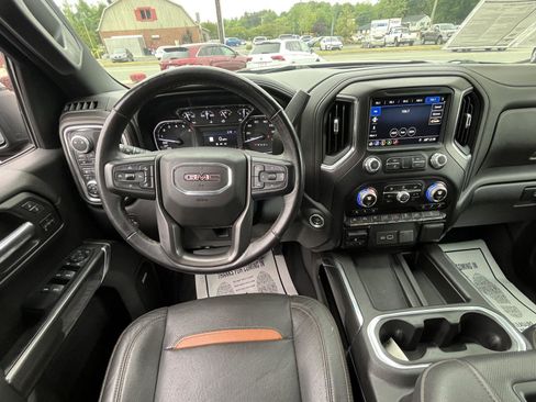 Used 2019 GMC Sierra 1500 AT4 w/ AT4 Premium Package AWD/4WD image 4