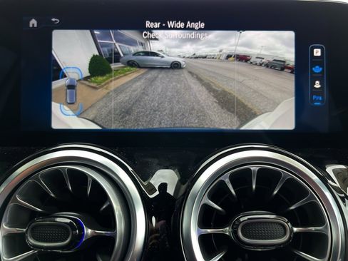 Certified 2025 Mercedes-Benz GLA 250 4MATIC image 55