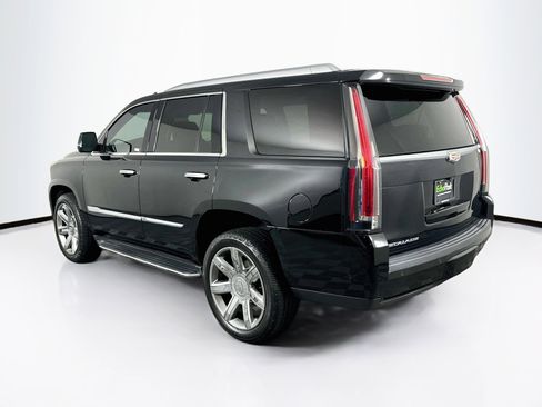 Used 2019 Cadillac Escalade Premium Luxury AWD/4WD image 5