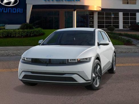 New 2026 Hyundai Ioniq 5 SEL image 6