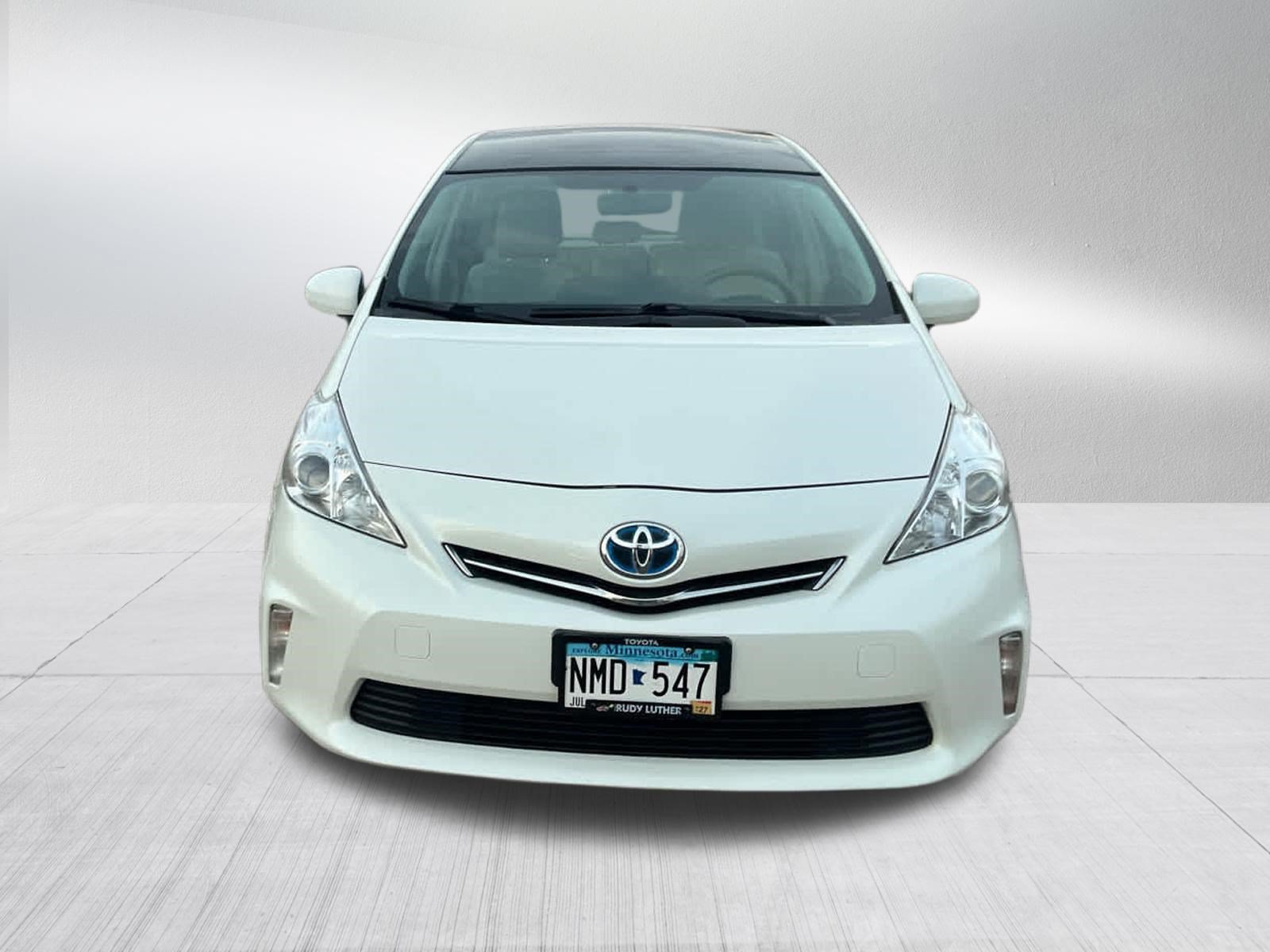 Used 2014 Toyota Prius V Three FWD image 7