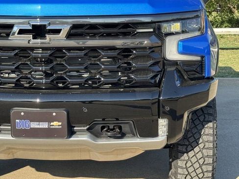 New 2026 Chevrolet Silverado 1500 ZR2 w/ Dark Appearance Package image 9