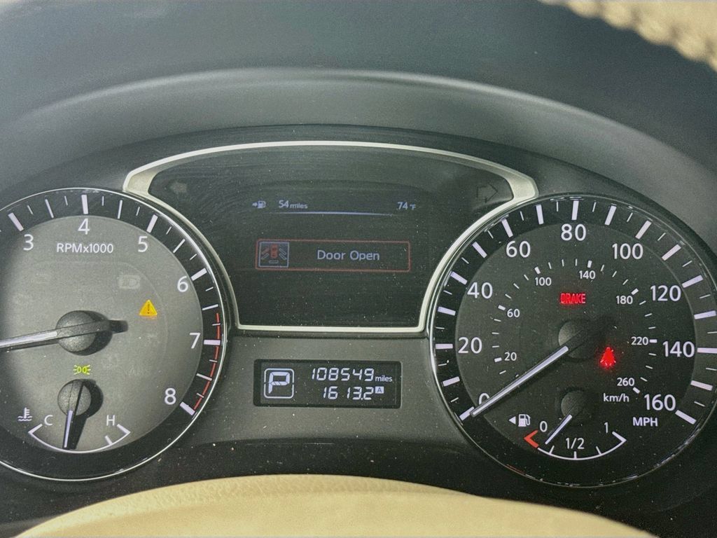 Used 2013 Nissan Altima 2.5 SV FWD image 15