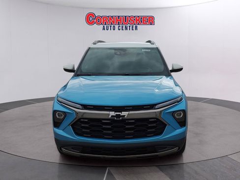 Used 2025 Chevrolet TrailBlazer ACTIV w/ Driver Confidence Package AWD/4WD image 2