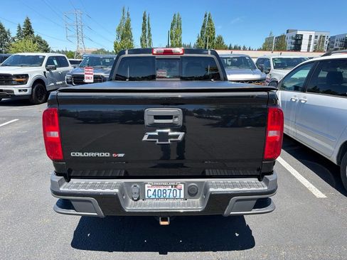 Used 2018 Chevrolet Colorado Z71 w/ Z71 Midnight Edition AWD/4WD image 6