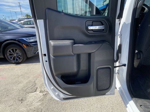 Used 2022 Chevrolet Silverado 1500 W/T w/ Trailering Package image 19