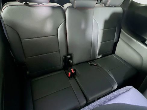 New 2026 Chevrolet Traverse RS w/ LPO, Floor Liner Package image 28