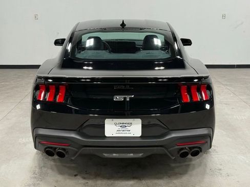 Used 2025 Ford Mustang GT Premium image 10