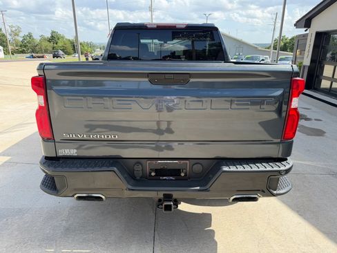 Used 2019 Chevrolet Silverado 1500 Custom Trail Boss w/ Custom Convenience Package AWD/4WD image 8