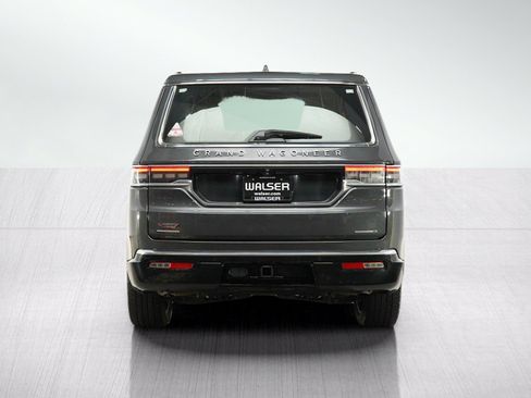 Used 2022 Jeep Grand Wagoneer Series III w/ Rear-Seat Entertainment Group AWD/4WD image 4