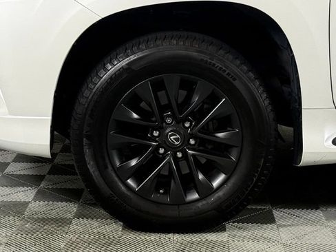 Certified 2022 Lexus GX 460 Premium w/ Premium Package AWD/4WD image 14