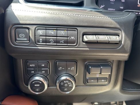 Certified 2023 GMC Yukon XL Denali Ultimate image 24