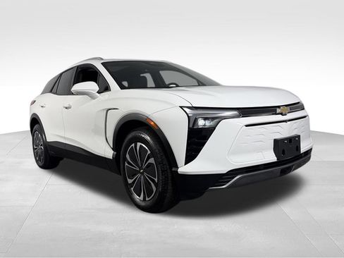 Used 2024 Chevrolet Blazer EV LT AWD/4WD image 4