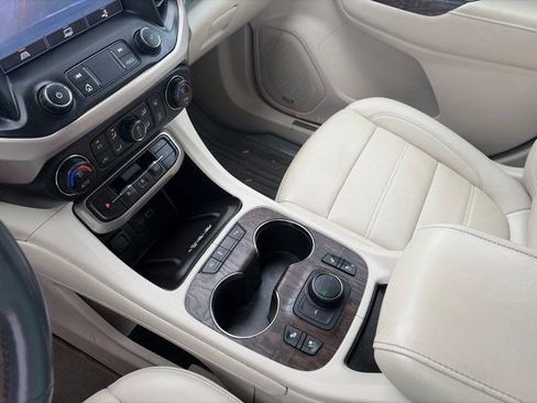 Used 2021 GMC Acadia Denali w/ Trailering Package AWD/4WD image 28