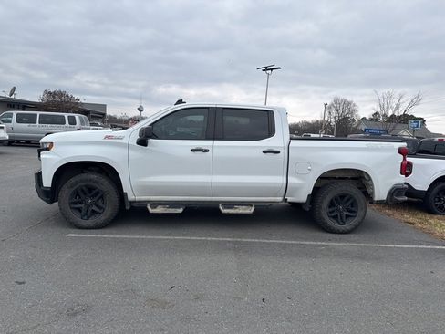 Used 2020 Chevrolet Silverado 1500 LT Trail Boss image 8