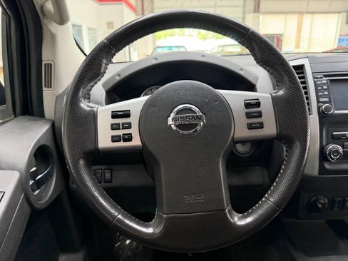 Used 2015 Nissan Xterra PRO-4X w/ Pro-4x Leather Package AWD/4WD image 22
