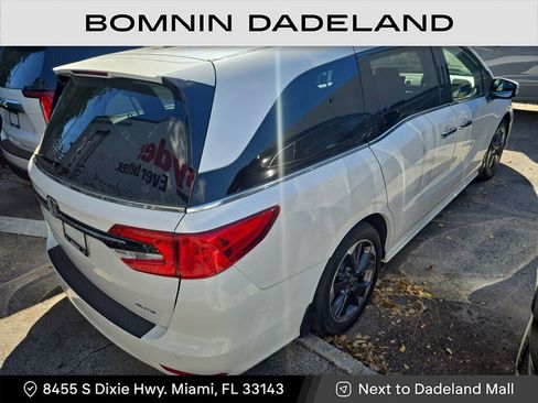 Used 2023 Honda Odyssey Elite image 4