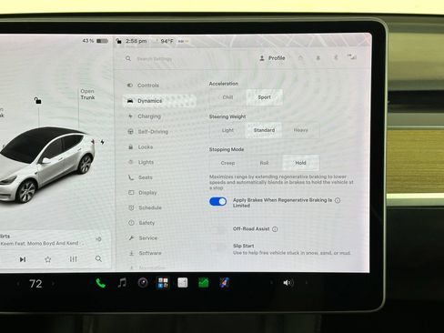 Used 2021 Tesla Model Y Long Range AWD/4WD image 24