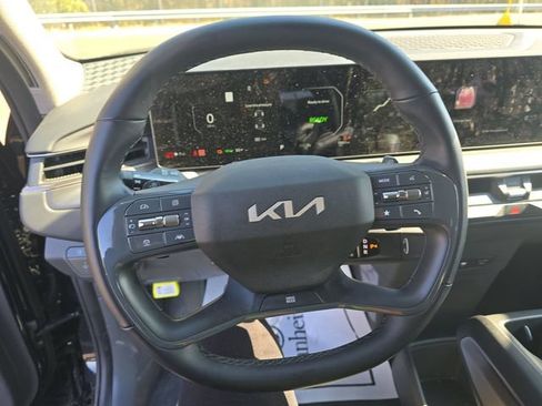 Used 2026 Kia EV9 Light RWD image 5
