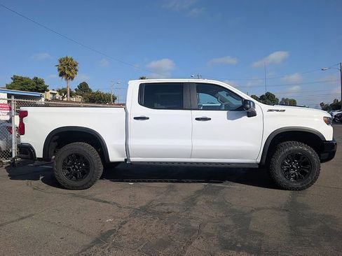 New 2026 Chevrolet Silverado 1500 ZR2 w/ LPO, Dark Essentials Package AWD/4WD image 7