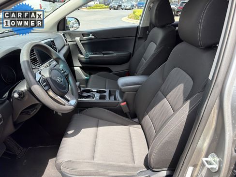 Used 2022 Kia Sportage LX FWD image 16