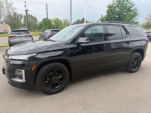 Used 2023 Chevrolet Traverse LT w/ Midnight/Sport Edition AWD/4WD image 7