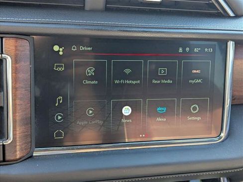 Used 2023 GMC Yukon XL Denali Ultimate AWD/4WD image 13