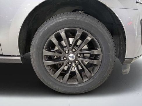 Used 2021 Ford Expedition Max Limited RWD image 10