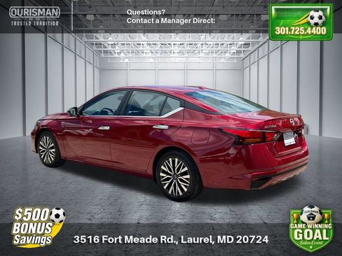 Used 2025 Nissan Altima 2.5 SV FWD image 4