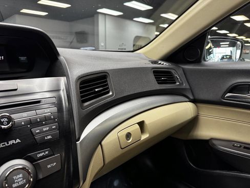 Used 2018 Acura ILX w/Special Edition 4dr Sedan Pa image 24