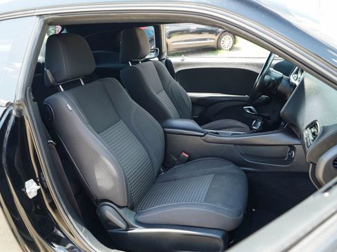 Used 2019 Dodge Challenger SXT RWD image 14