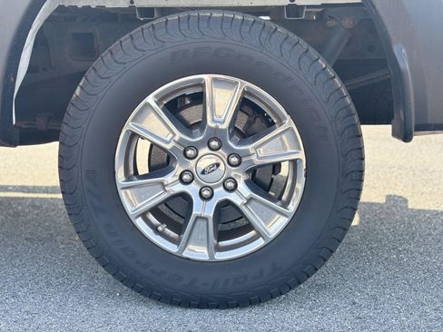 Used 2017 Ford F150 XLT w/ Equipment Group 302A Luxury AWD/4WD image 7