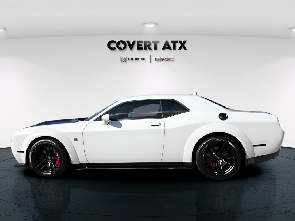 Used 2022 Dodge Challenger R/T Scat Pack RWD image 4
