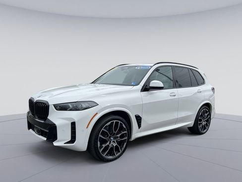 Used 2026 BMW X5 xDrive40i w/ M Sport Package image 1