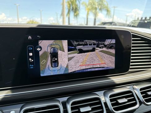 New 2026 Mercedes-Benz GLS 580 4MATIC image 27