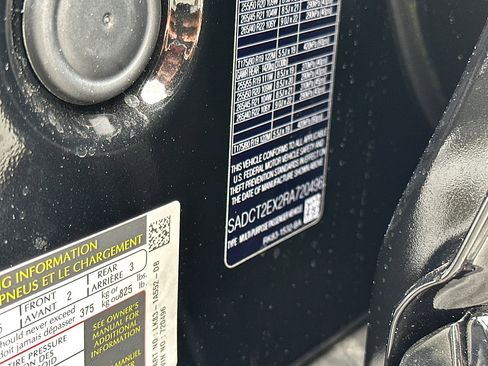 New 2024 Jaguar F-PACE R-Dynamic S image 24