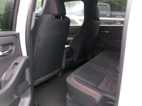 Used 2023 Nissan Frontier PRO-4X w/ Pro Convenience Package AWD/4WD image 11