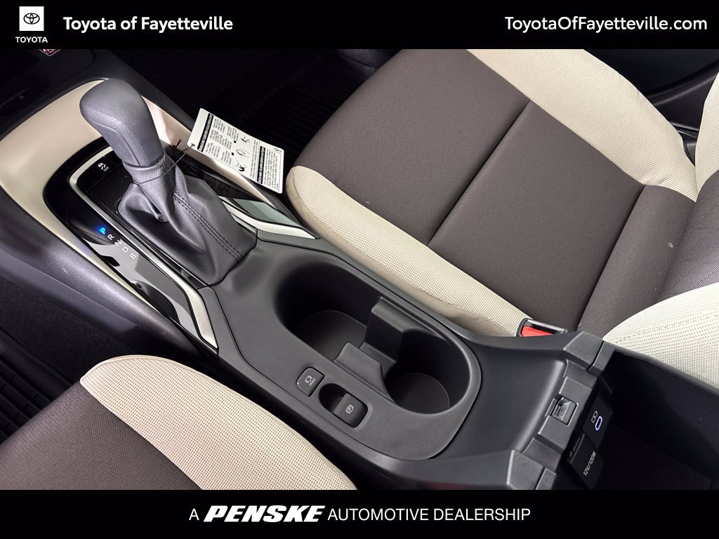 Used 2027 Toyota Corolla LE w/ LE Premium Package FWD image 37