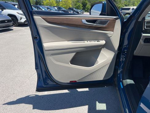 Used 2026 Volkswagen Atlas SE FWD image 27