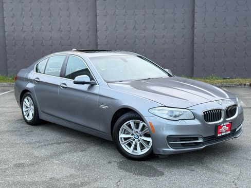 Used 2014 BMW 528i xDrive Sedan image 3