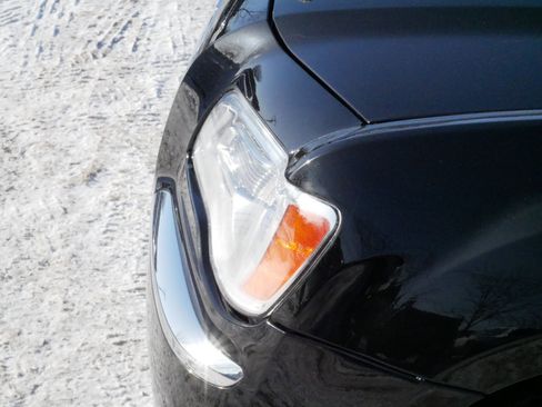 Used 2013 Chrysler 300 C w/ Light Group image 16