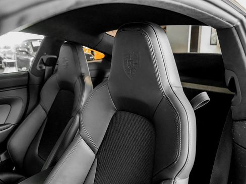 Certified 2024 Porsche 911 GT3 RWD image 15